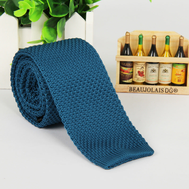 Solid-color knitted tie for men