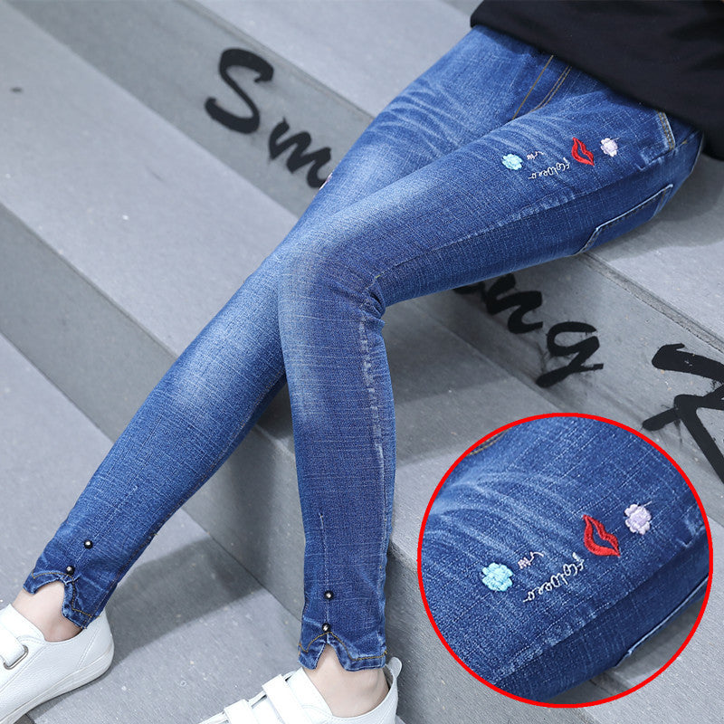 Korean Children"s Clothing Girls" Spring New Fashion Five Pointed Star Skinny Jeans