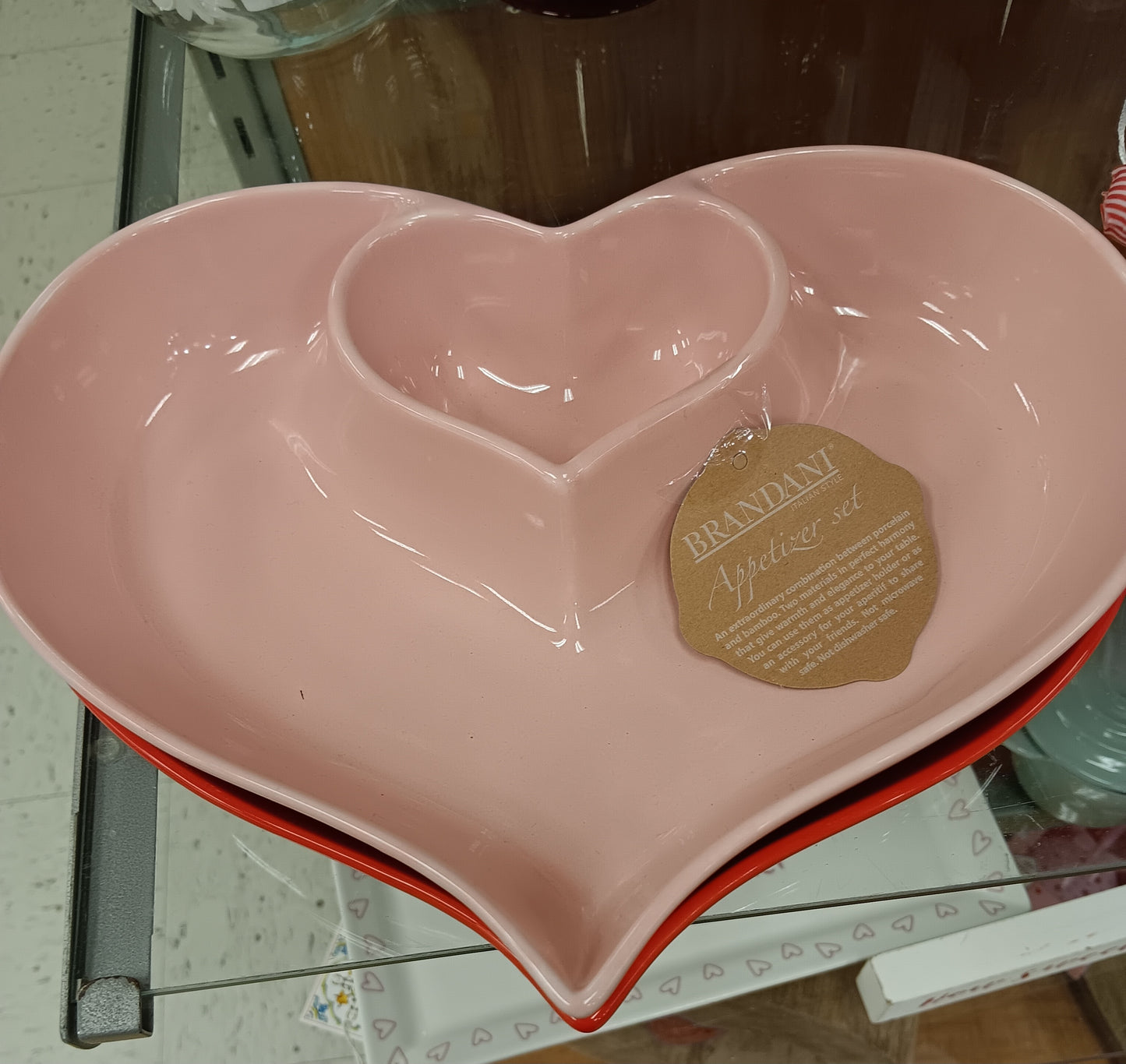 Heart plates in set