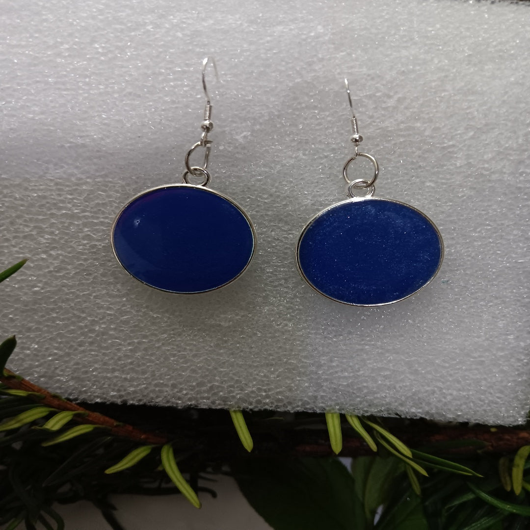 Handcrafted resin earrings for all occasions, handmade resin earrings for women, jewelry