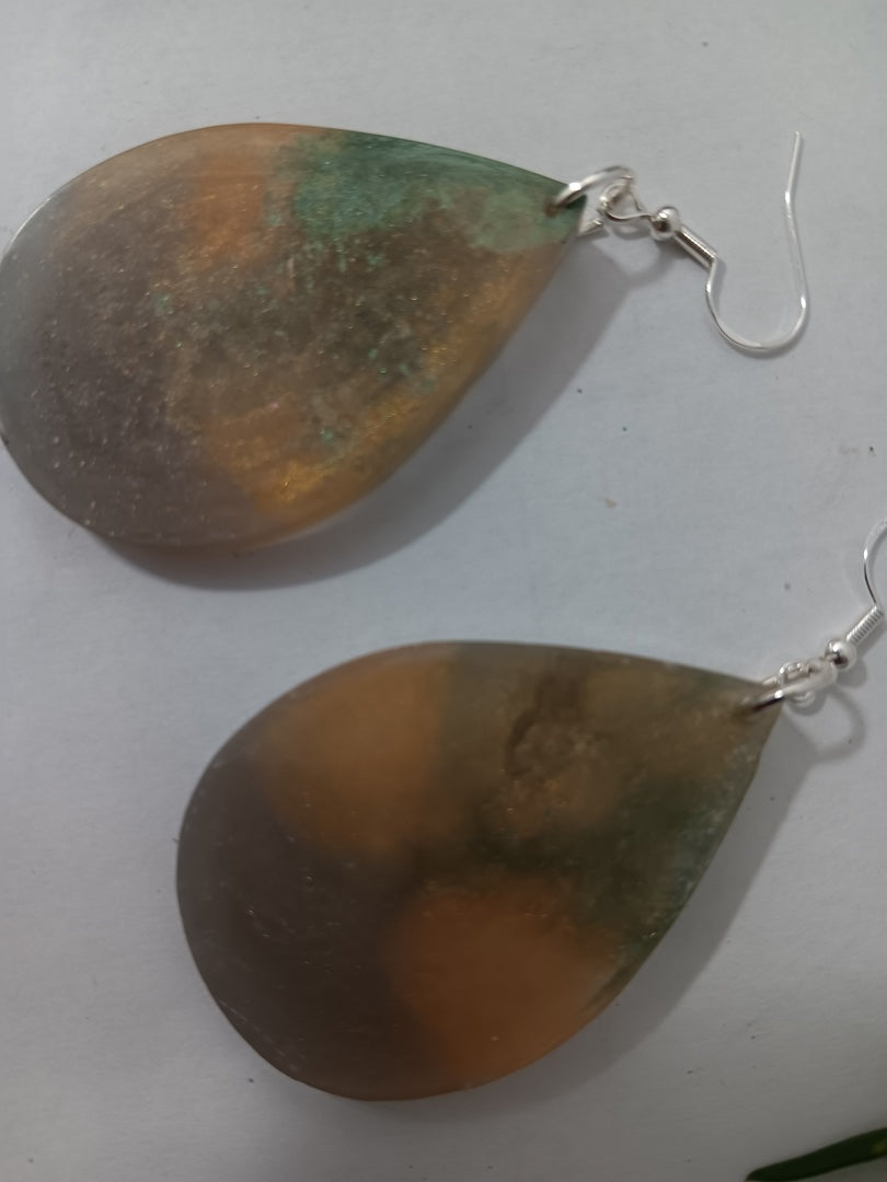 Handcrafted resin earrings for all occasions, handmade resin earrings for women, jewelry