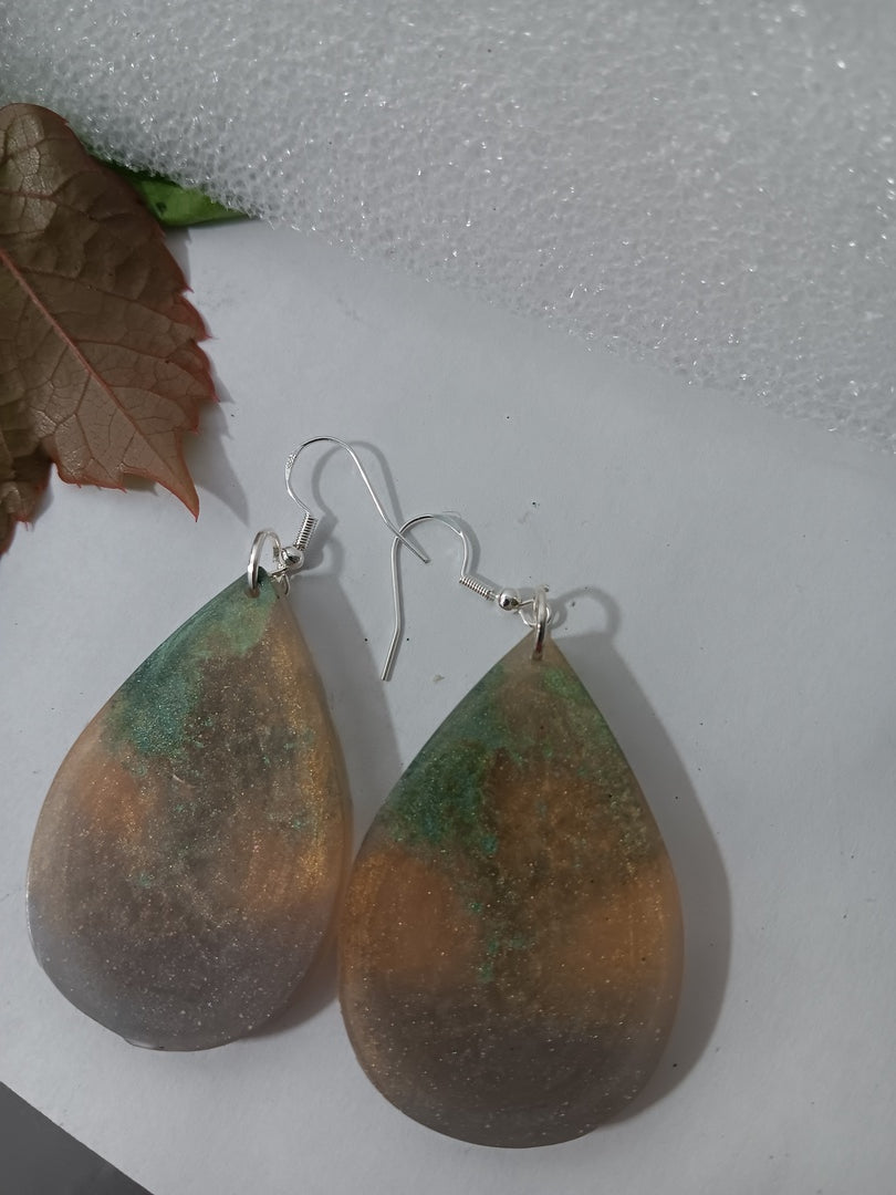 Handcrafted resin earrings for all occasions, handmade resin earrings for women, jewelry