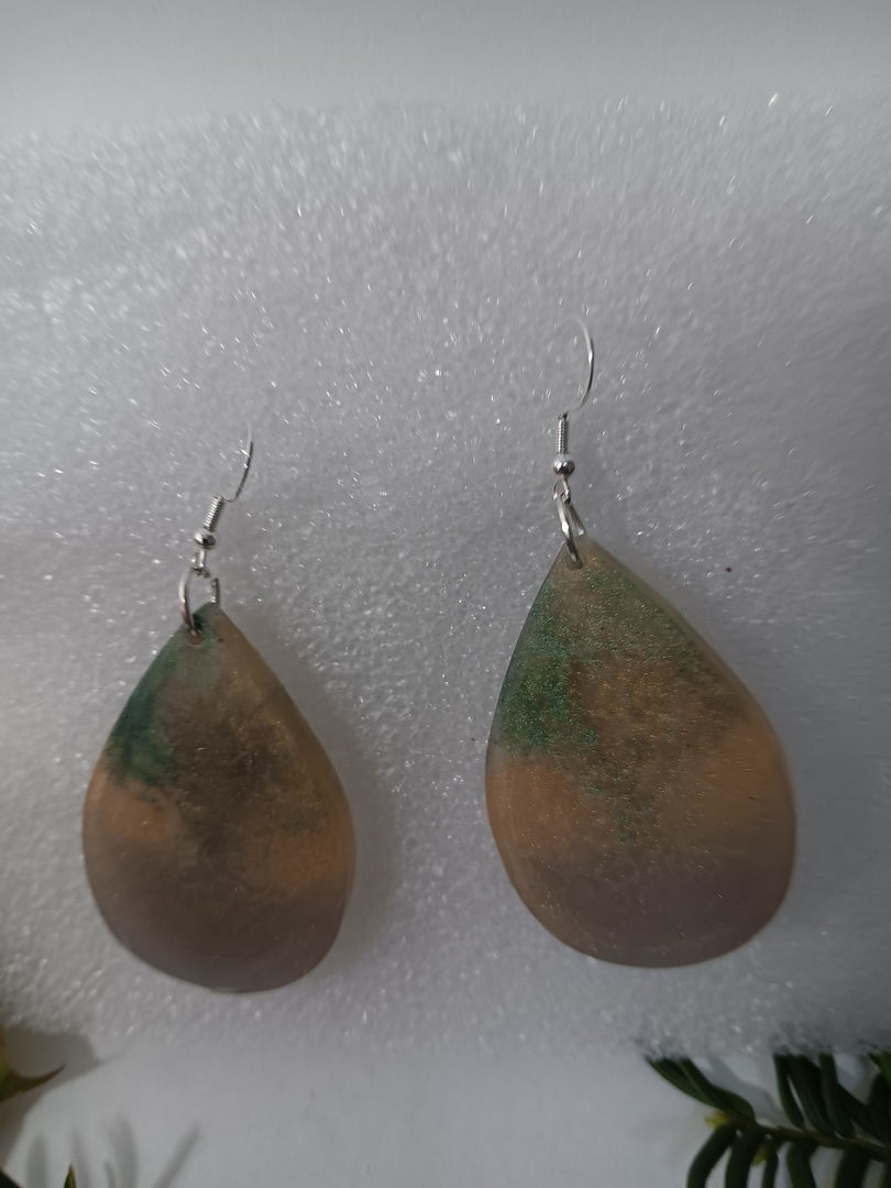 Handcrafted resin earrings for all occasions, handmade resin earrings for women, jewelry