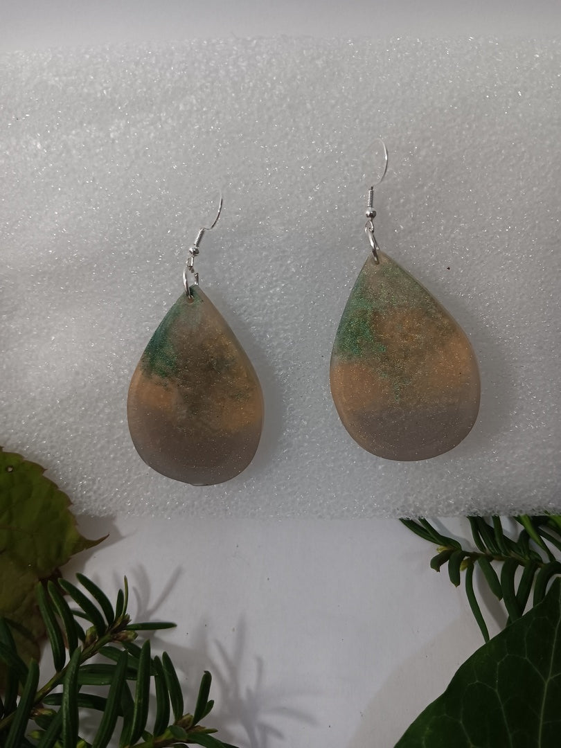 Handcrafted resin earrings for all occasions, handmade resin earrings for women, jewelry