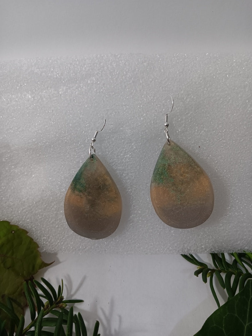 Handcrafted resin earrings for all occasions, handmade resin earrings for women, jewelry