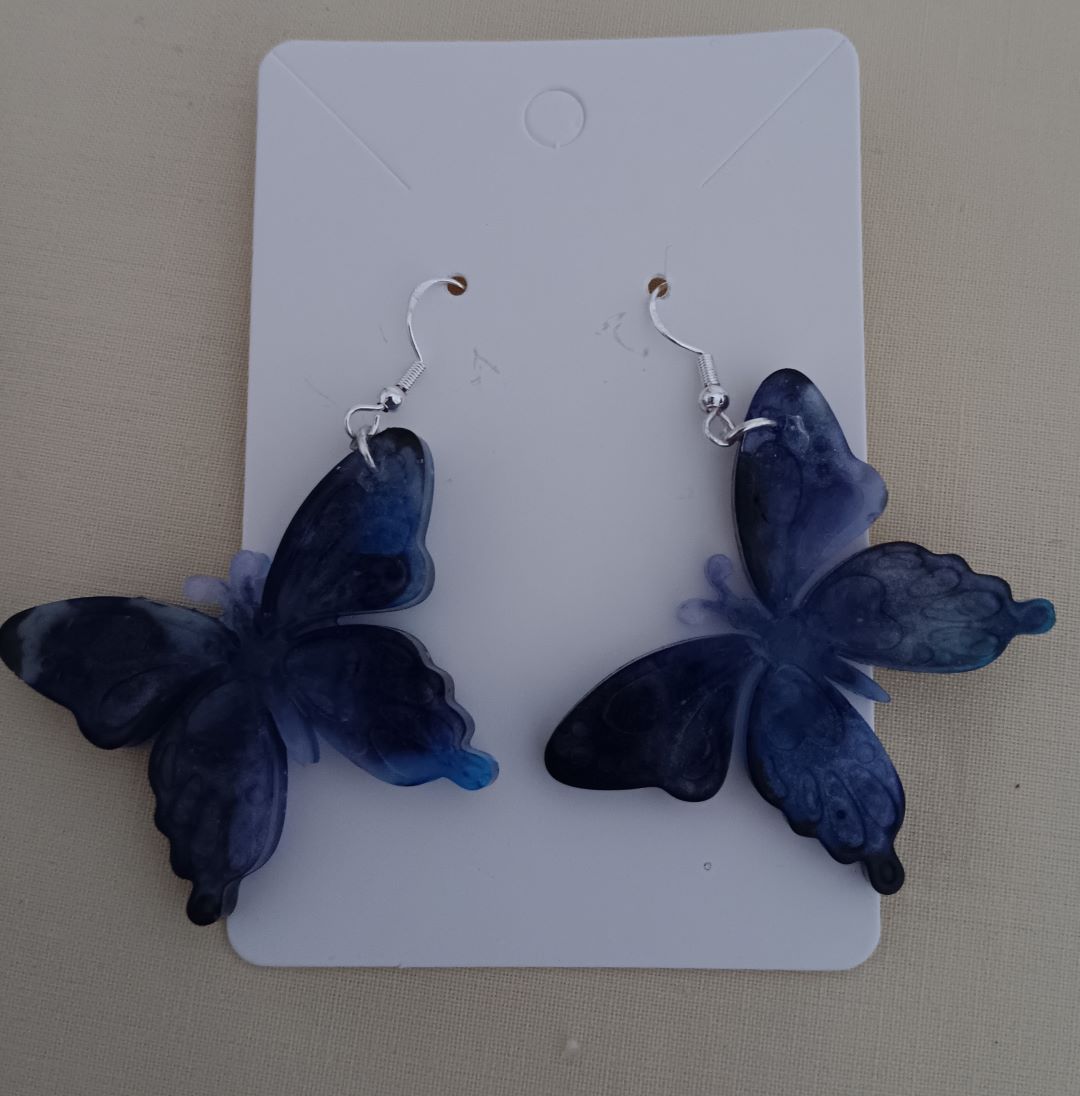 Butterfly earrings inspired by enchanting beauty of the natural word for mystical vivid touch to your jewelry collections.