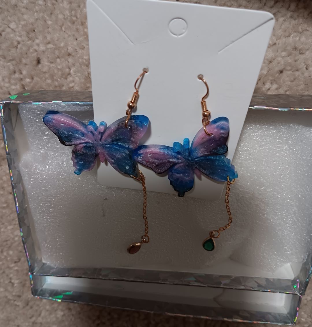 Butterfly earrings inspired by enchanting beauty of the natural word for mystical vivid touch to your jewelry collections.