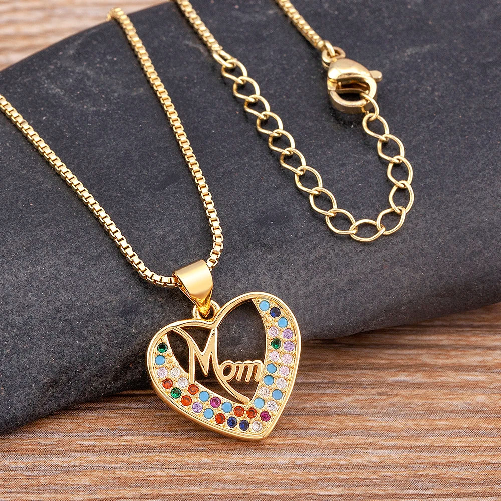 Classic Heart Shape Inlaid Mom Letter Rainbow Crystal Zircon Pendant Gold Plated Necklace Women Elegant Jewelry Exquisite Gift