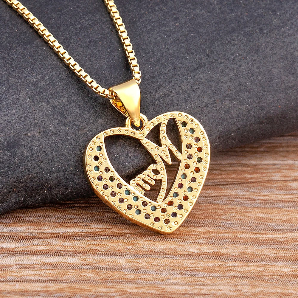 Classic Heart Shape Inlaid Mom Letter Rainbow Crystal Zircon Pendant Gold Plated Necklace Women Elegant Jewelry Exquisite Gift