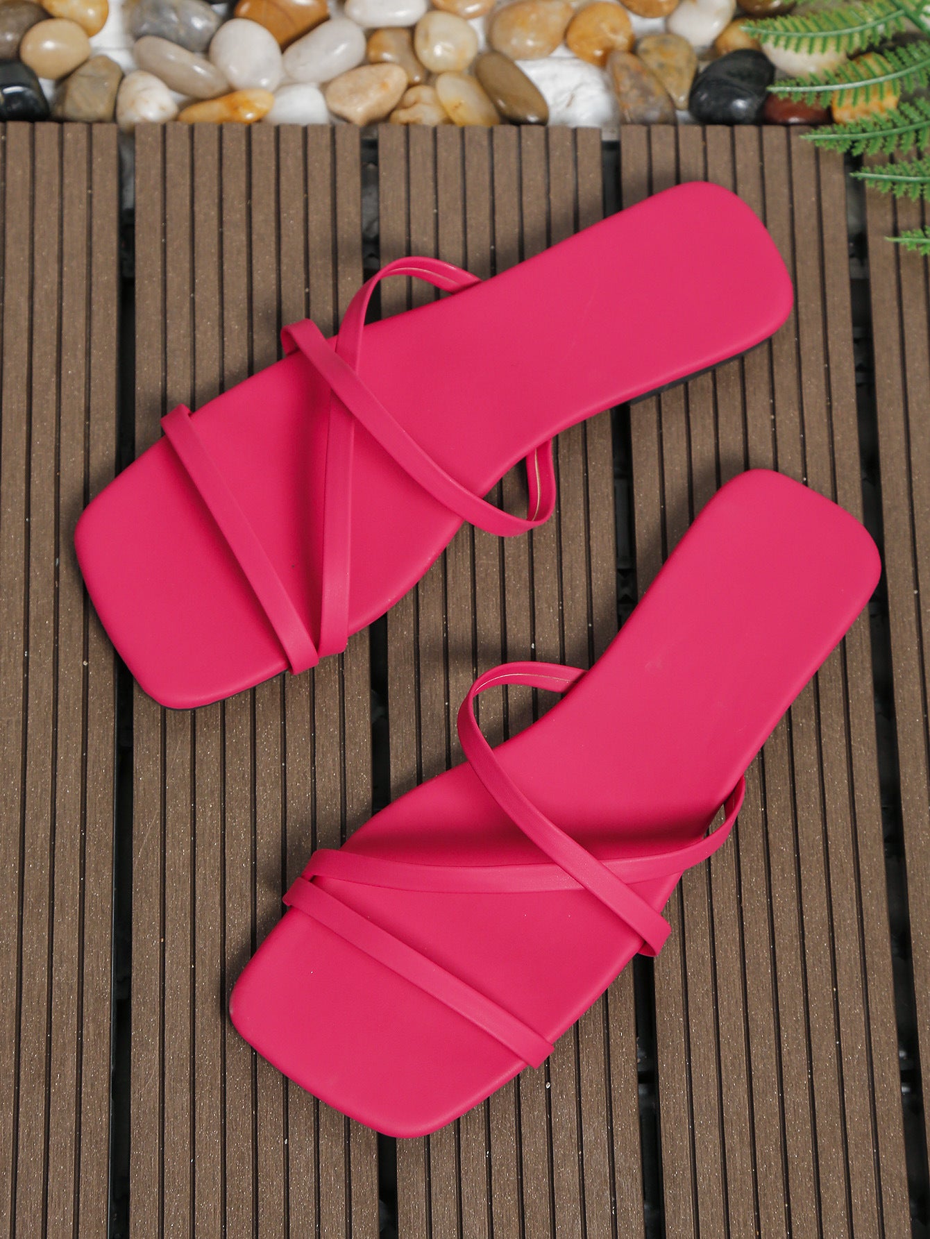 Flat Slippers Women Strap-cross Sandals Summer Beach Shoes